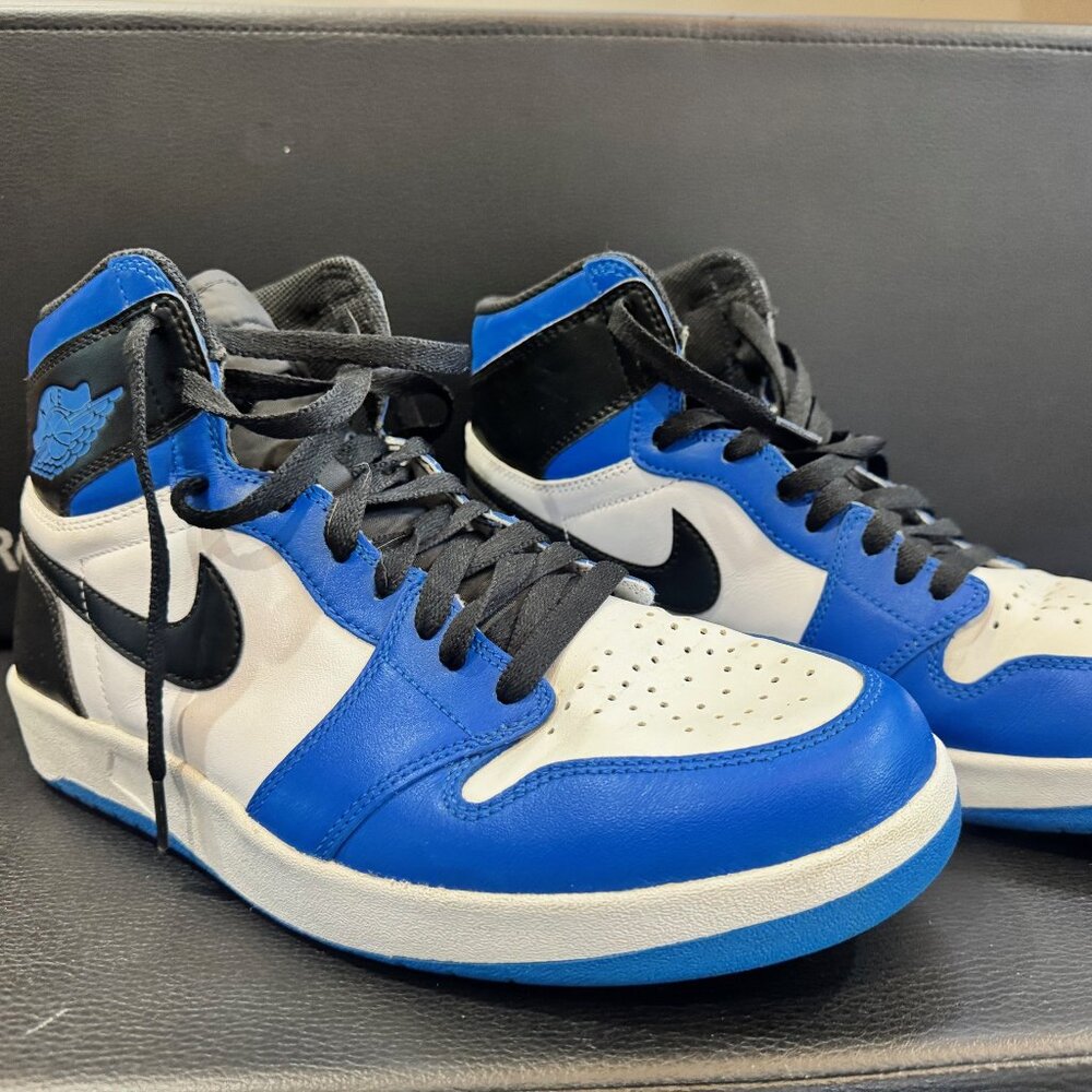 Nike Air Blue, White and Black Retro Sneakers - Great Condition